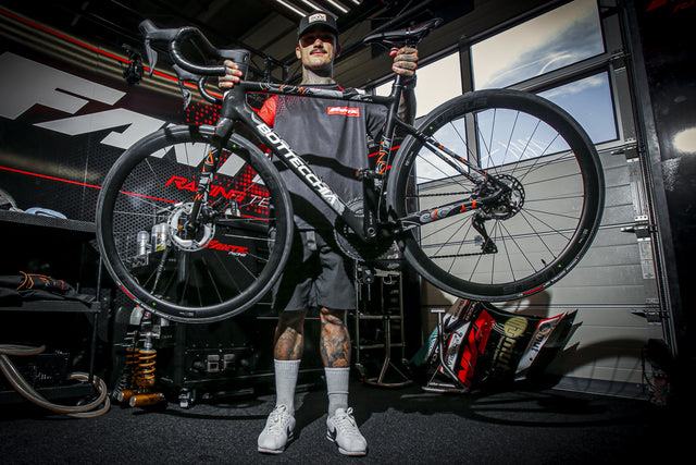 Aron Canet & Bottecchia Cicli, ready to ride together!